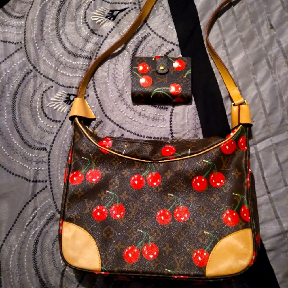 Louis Vuitton pocket book and wallet